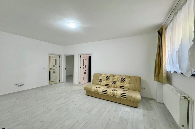 Bucurestii Noi -Subcetate 110, apartament 3 camere igienizat, demisol, 55 mp.